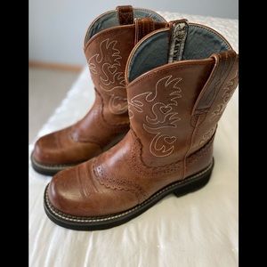 ARIAT fat baby boots
